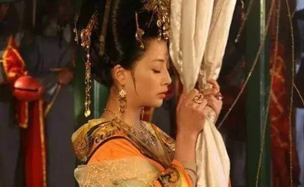 古代女囚犯，为什么在行刑前都会脱掉衣服？原因让人大跌眼镜！