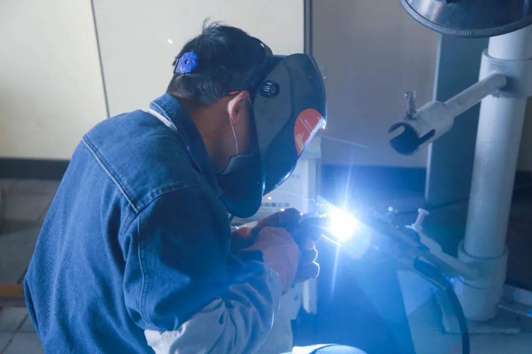现在学焊工学哪种前景好？哪种焊接好找工作？