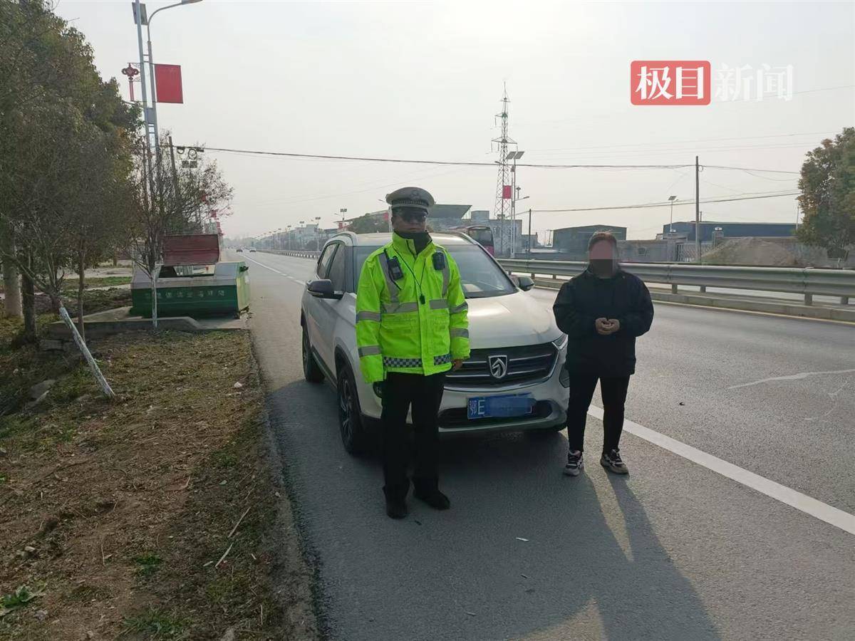 将车牌鄂F改为鄂E，一车主将私家车变更号牌，交警：拘留＋罚款！