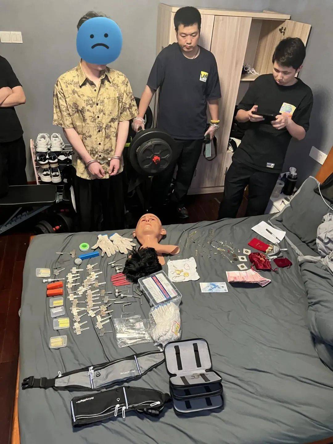 看到这种人脸，立即警惕！已有人报案